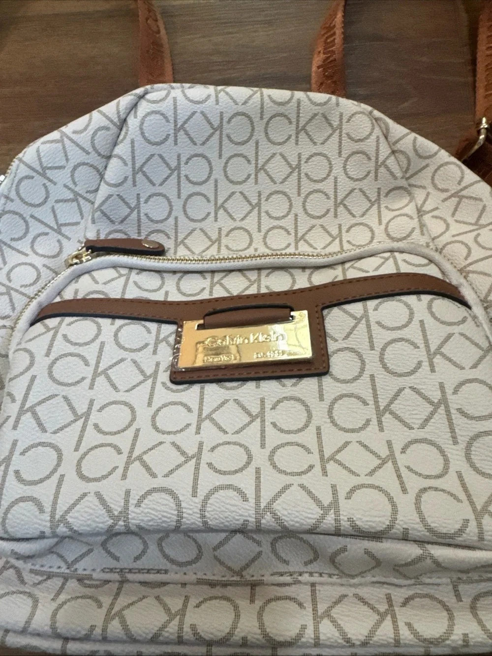 Calvin Klein Women's Backpack **BROKEN ZIPPER DISCOUNT**